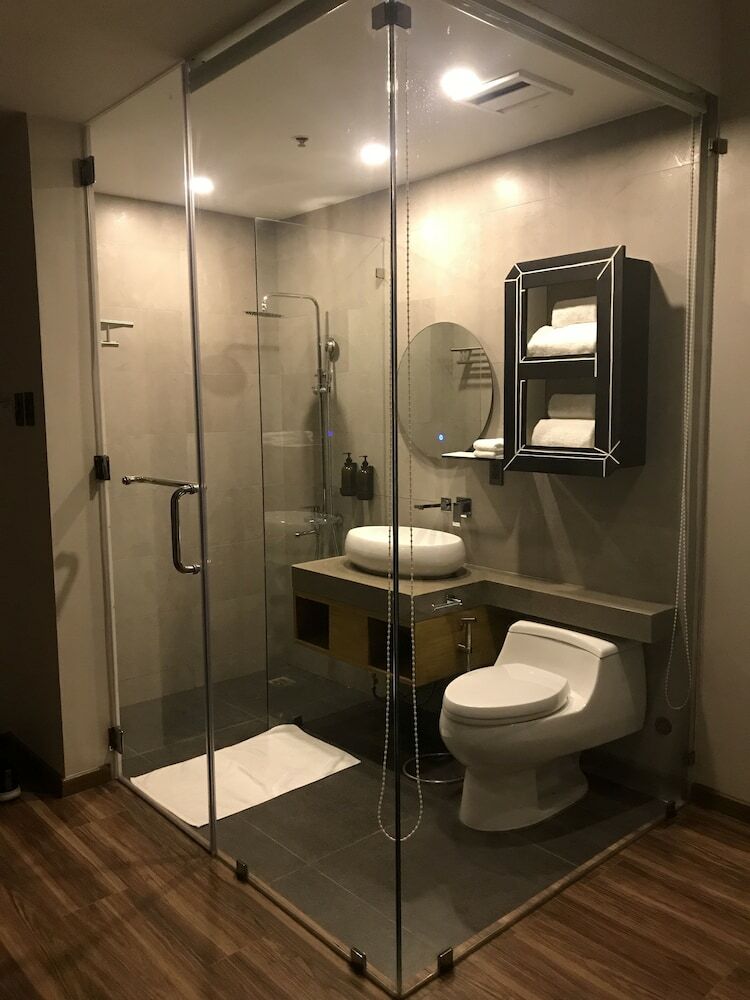 Bravo Tanauan Hotel