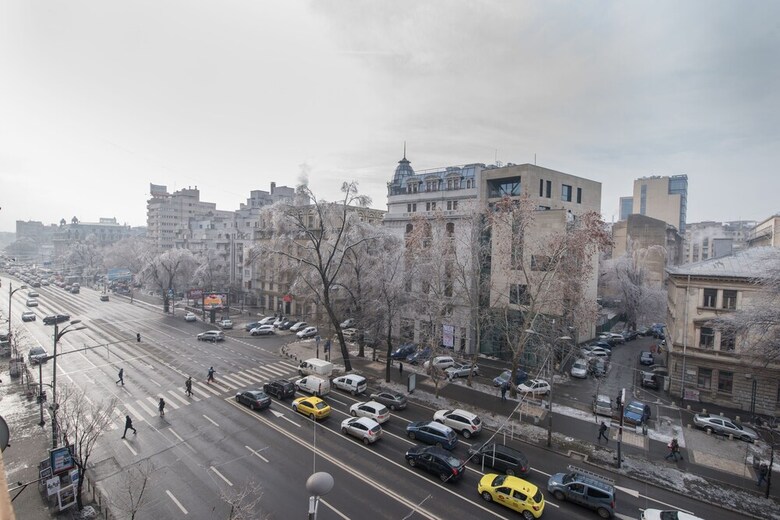 Apartment Balcescu Near Old Town
