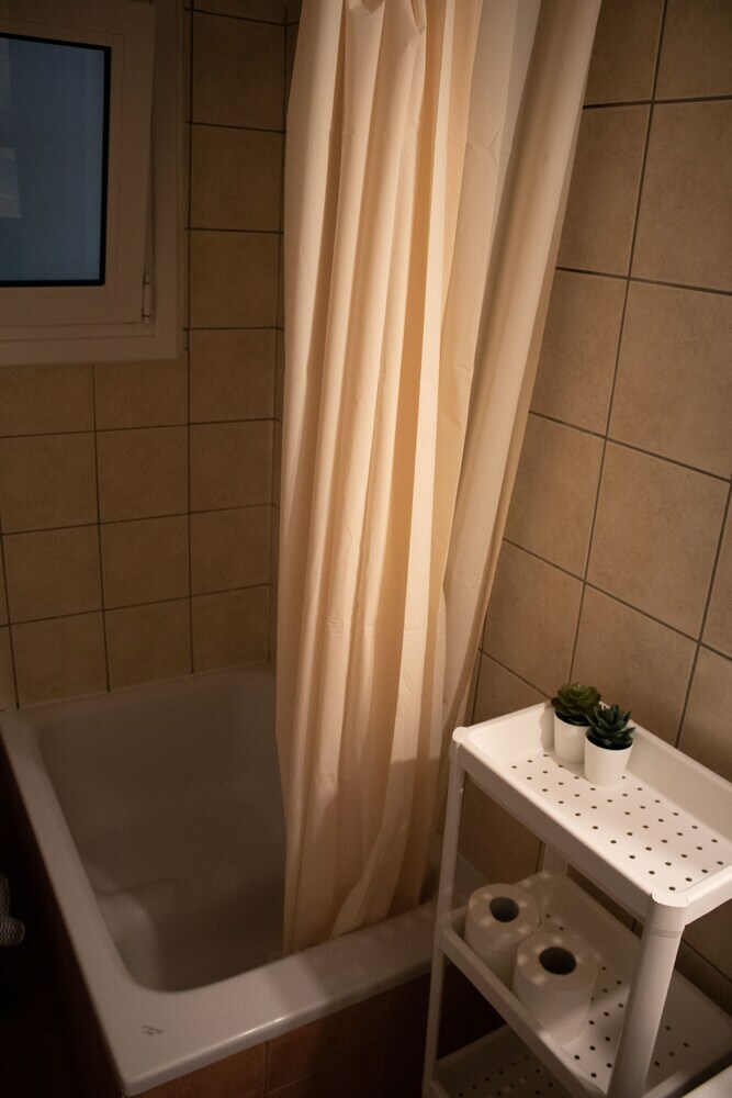 Apartamentos Stylish Flat Close To Metro Station