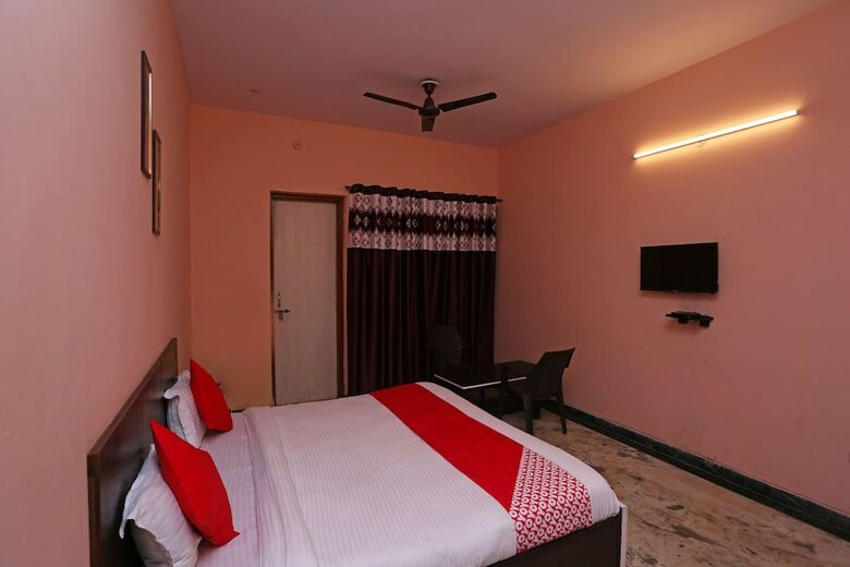 Hotel Oyo 27969 Radiant Casa