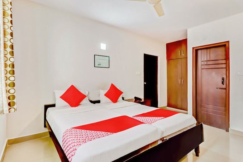 Hotel Oyo 1231 Roxel Inn