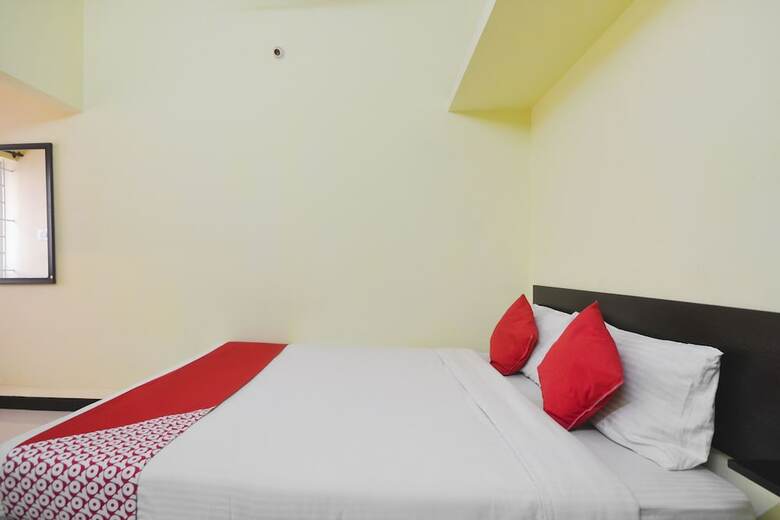Hotel Oyo 24331 Rose Park Inn