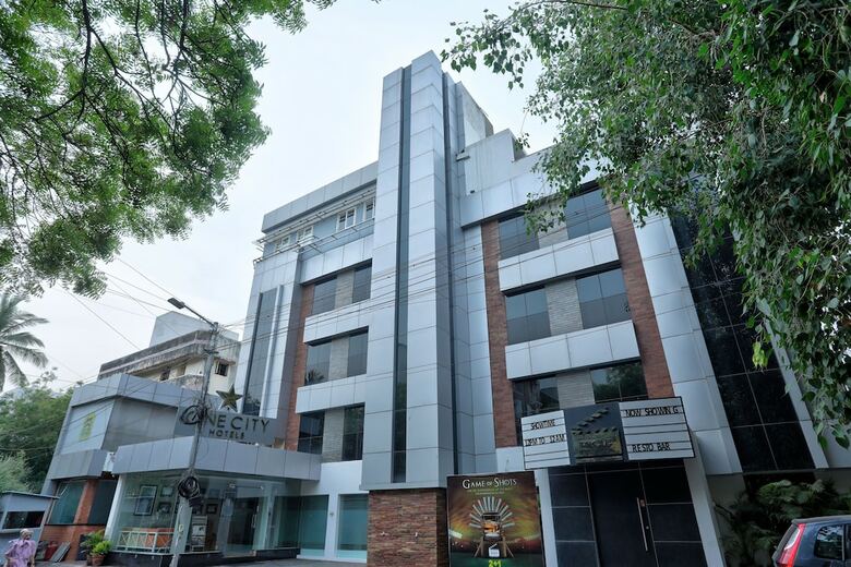 Hotel Collection O 39209 Cine City