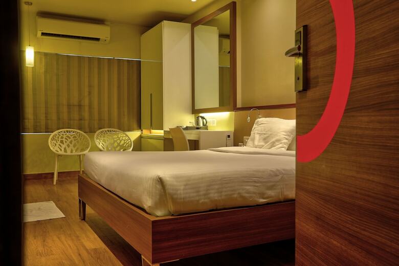 Hotel Collection O 39209 Cine City