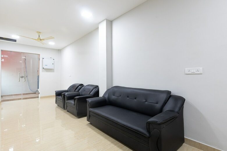 Hotel Oyo 39352 Nestle Inn
