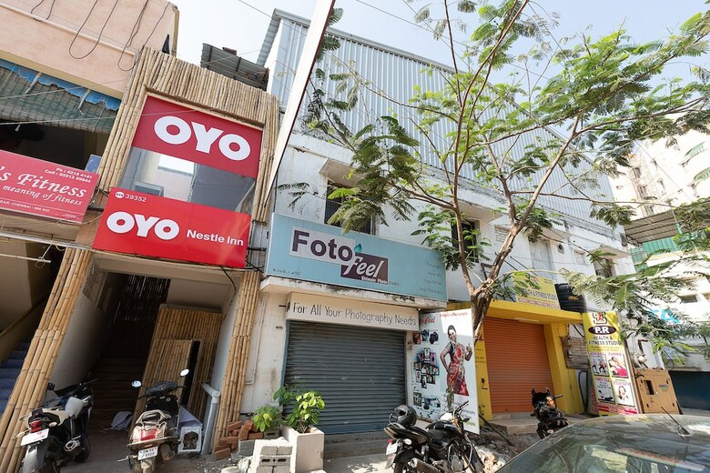 Hotel Oyo 39352 Nestle Inn