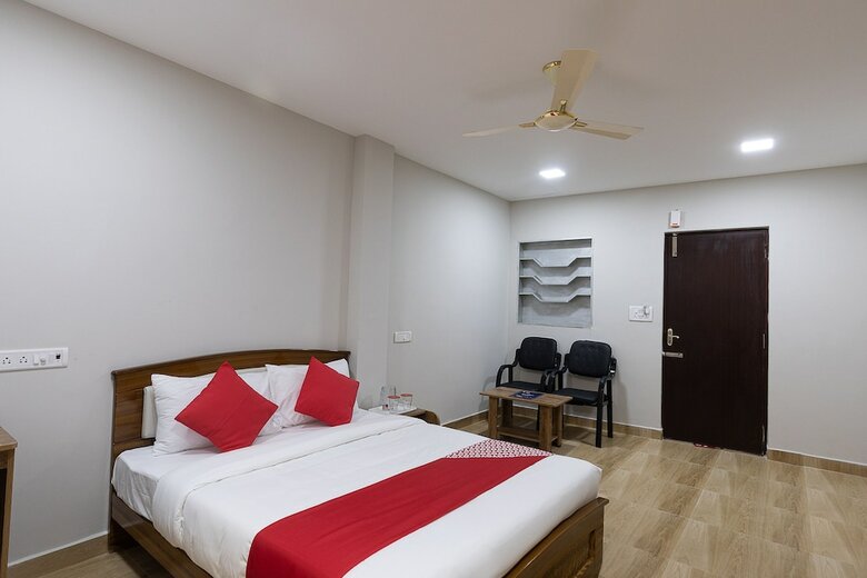 Hotel Oyo 39352 Nestle Inn