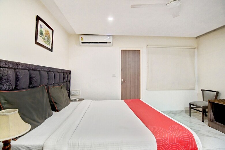 Hotel Collection O 30079 Indira Nagar