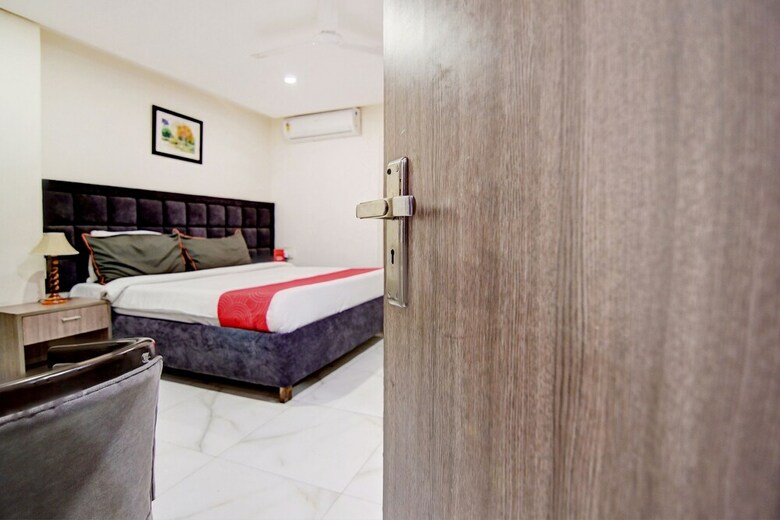 Hotel Collection O 30079 Indira Nagar