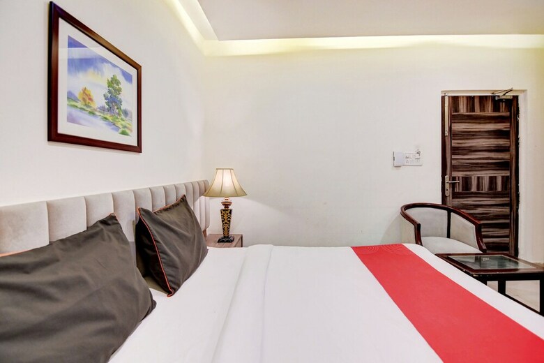 Hotel Collection O 30079 Indira Nagar