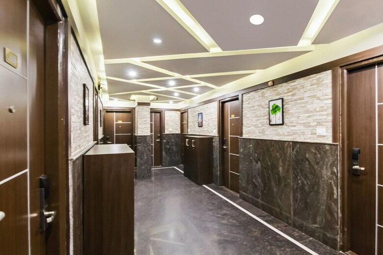 Hotel Oyo 30525 Dwarka Grand