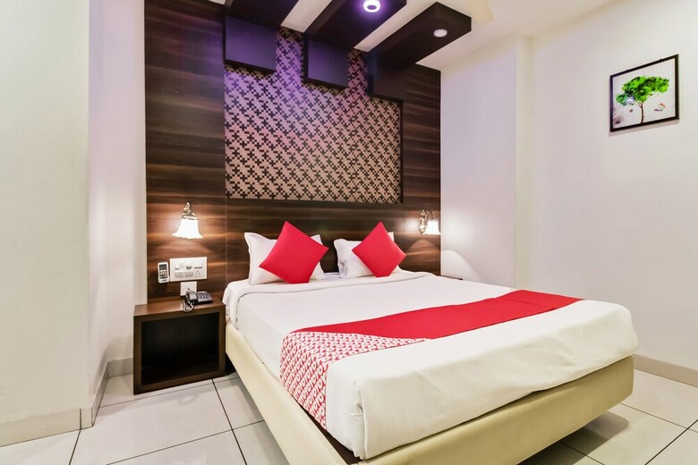 Hotel Oyo 30525 Dwarka Grand