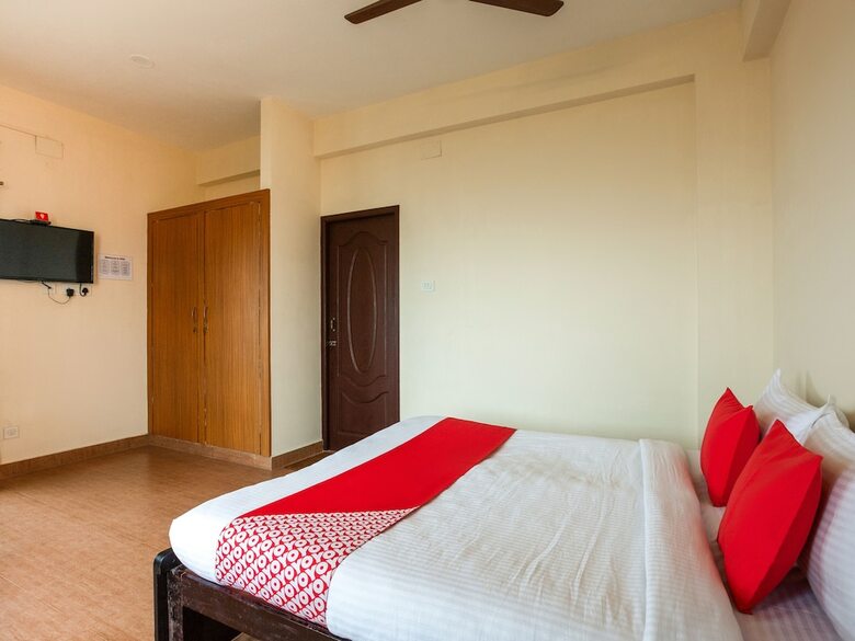 Hotel Oyo 39342 Beehive Inn