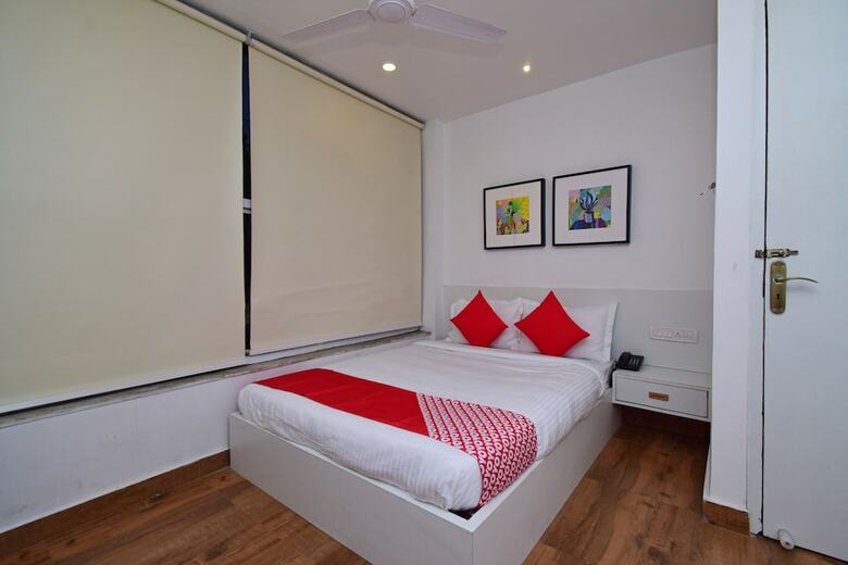 Hotel Oyo 30452 Transit Express Science City