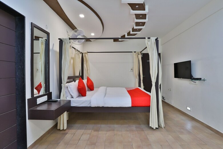 Hotel Oyo 30281 Krl Inn
