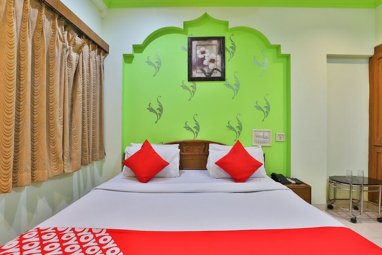 Oyo 28315 Hiriz Hotel