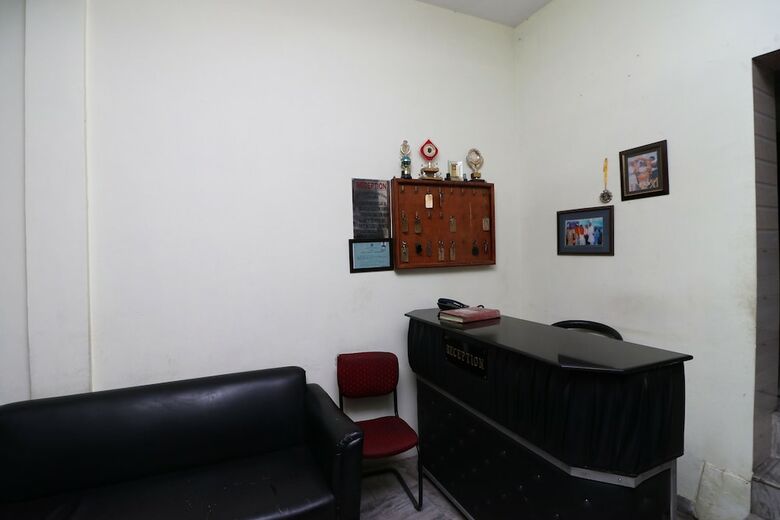 Hotel Oyo 29202 Sunny International