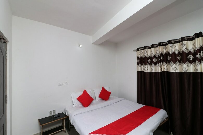 Hotel Oyo 29202 Sunny International