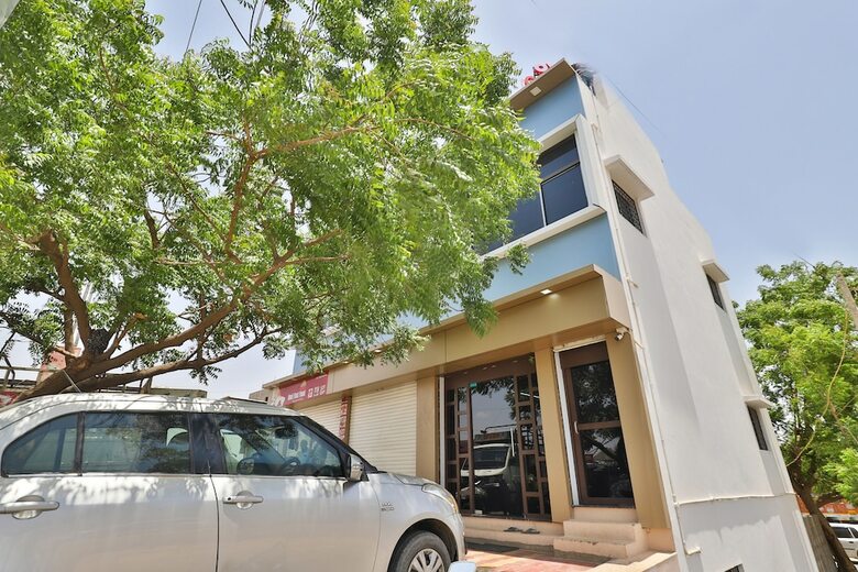 Hotel Oyo 38589 Rajguru Guest House