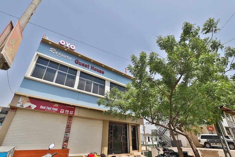 Hotel Oyo 38589 Rajguru Guest House