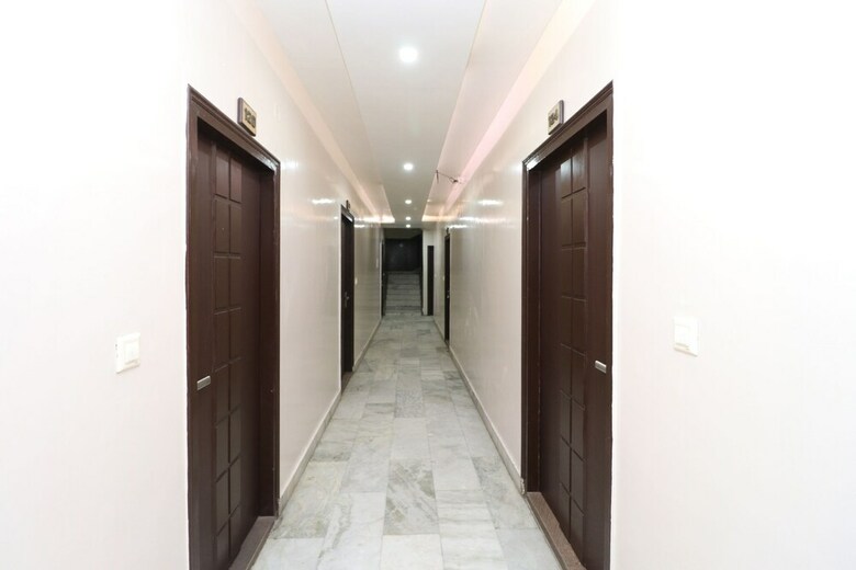 Oyo 29637 Hotel Kakkar