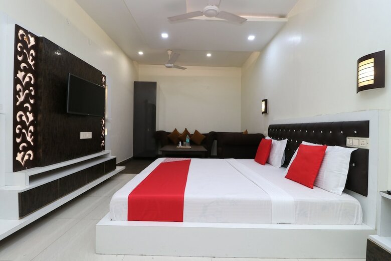 Oyo 29637 Hotel Kakkar