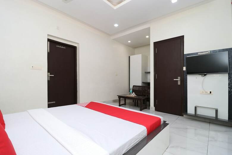 Oyo 29637 Hotel Kakkar