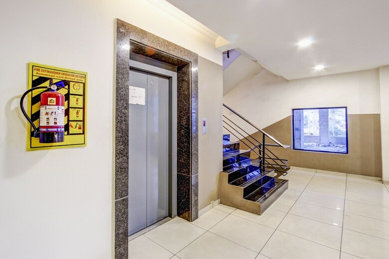 Capital O 45454 Hotel The Spring