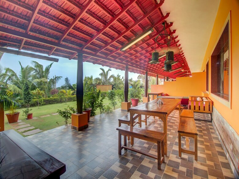 Hotel Capital O 37435 La Papa Resort