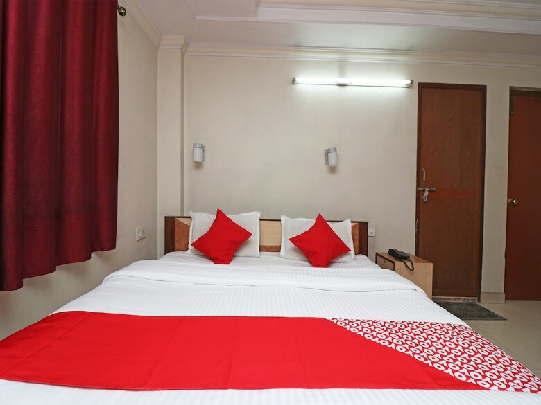 Oyo 28130 Hotel Shiva