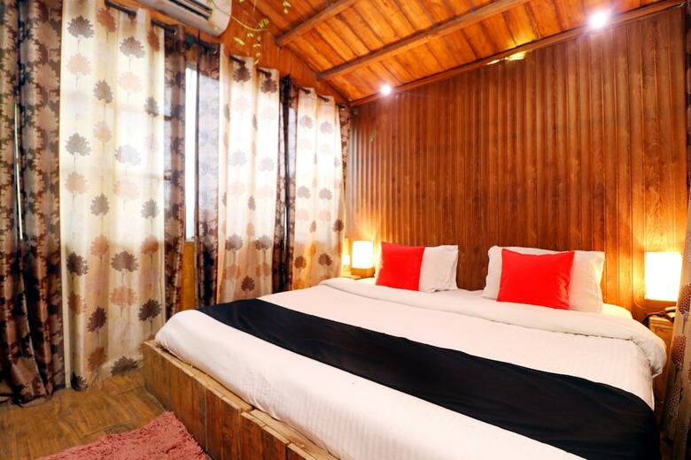 Hotel Capital O 3864 Master Farm
