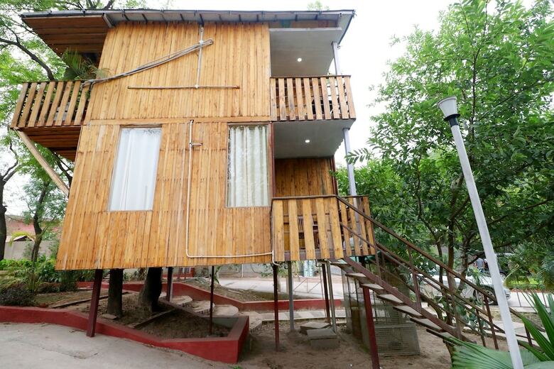 Hotel Capital O 3864 Master Farm