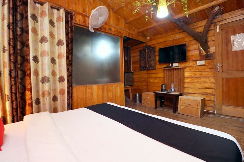 Hotel Capital O 3864 Master Farm