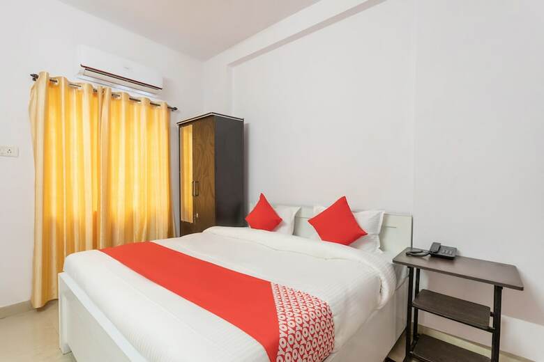 Oyo 28691 Hotel Golden Star