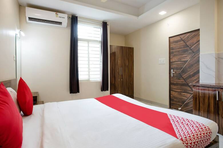 Oyo 45279 Hotel Namaste