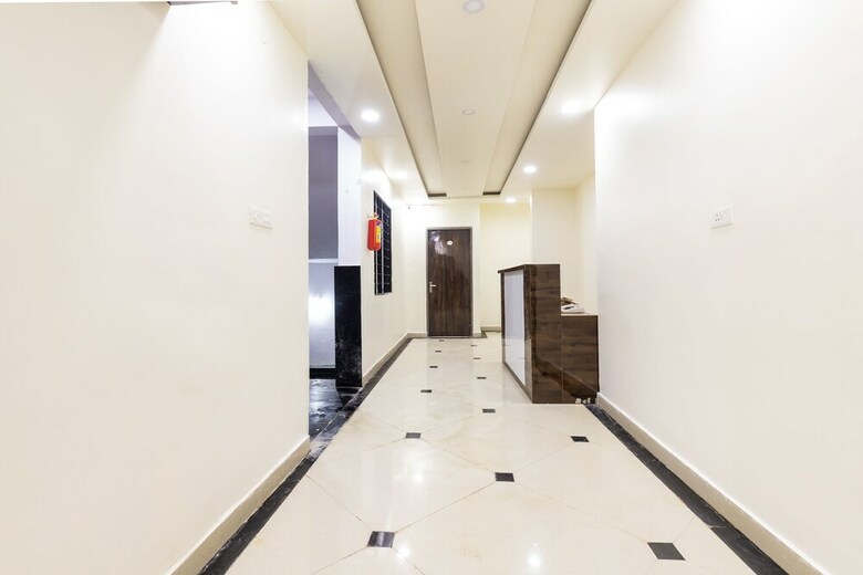 Oyo 39426 Hotel Lotus