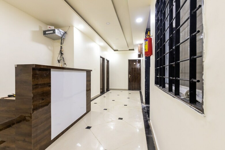 Oyo 39426 Hotel Lotus