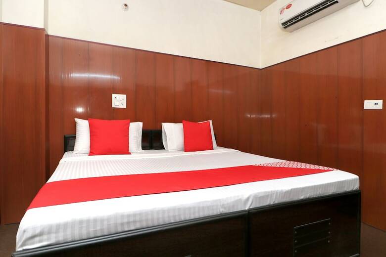 Oyo 27614 Hotel Oscar Inn