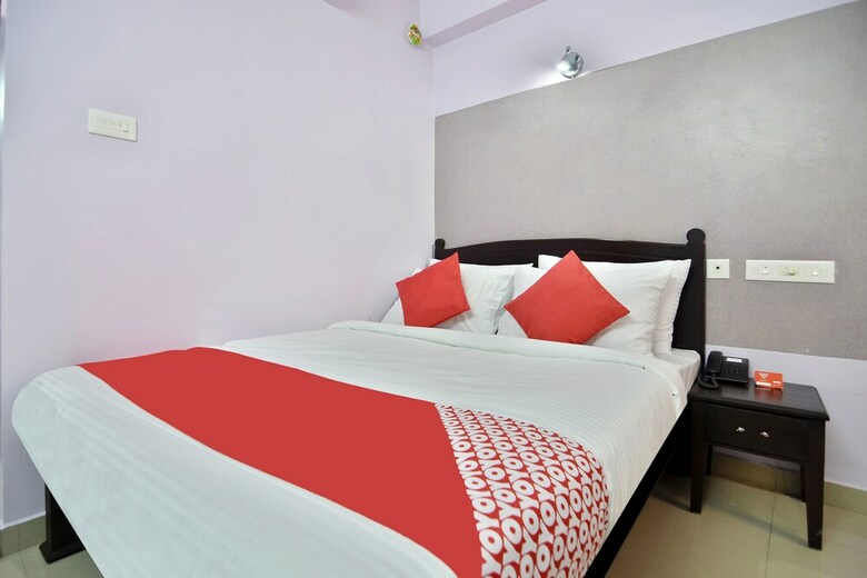 Hotel Oyo 44093 Shanthi Residency