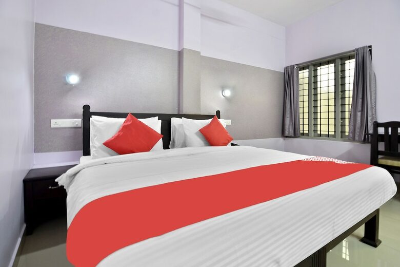 Hotel Oyo 44093 Shanthi Residency