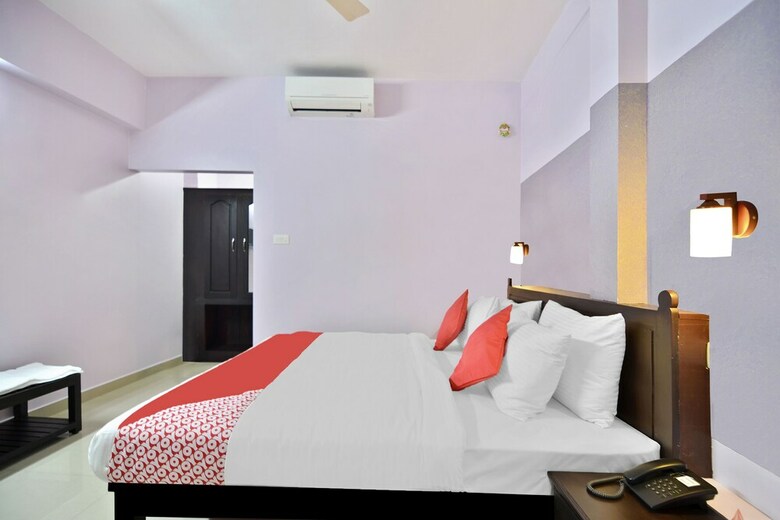 Hotel Oyo 44093 Shanthi Residency