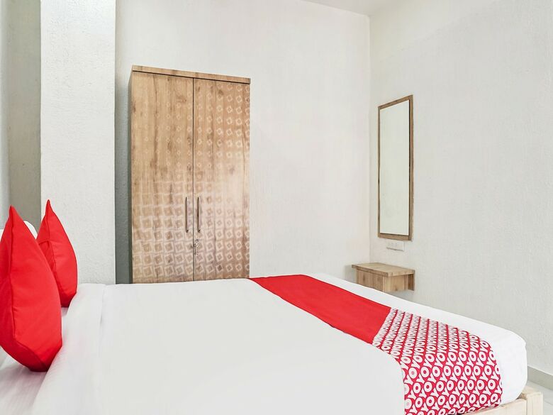 Hotel Oyo 28565 Rajanigandha