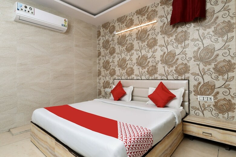 Hotel Oyo Flagship 19542 Flamingo Grand