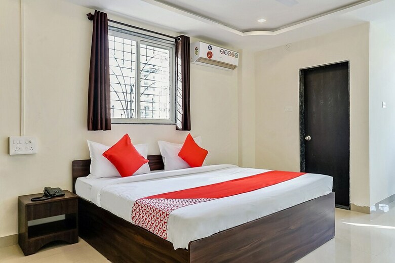 Oyo 19363 United Star Hotel