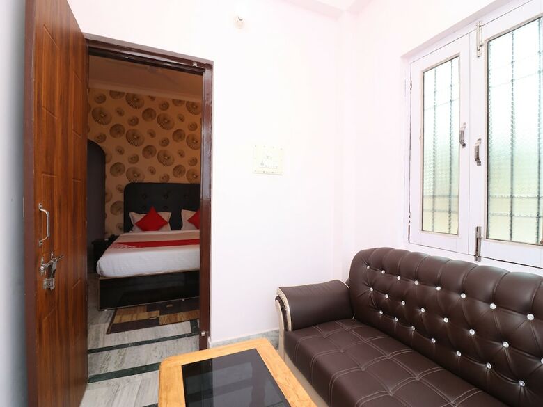 Oyo 33471 Hotel Magadh Empire