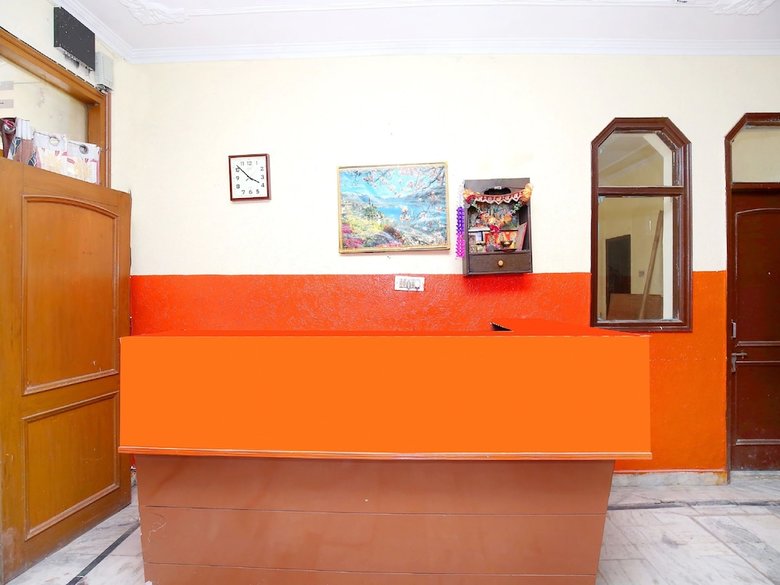 Spot On 43673 Hotel New Mehak Palace