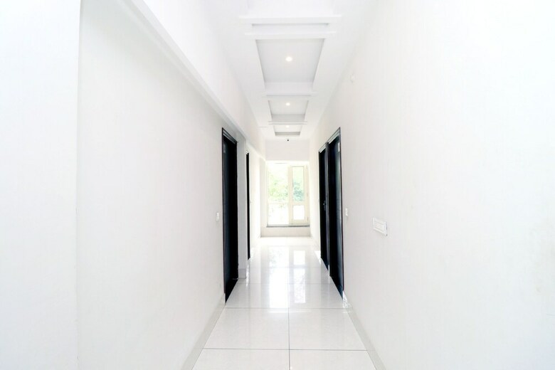 Oyo 44685 Hotel Park Lodge