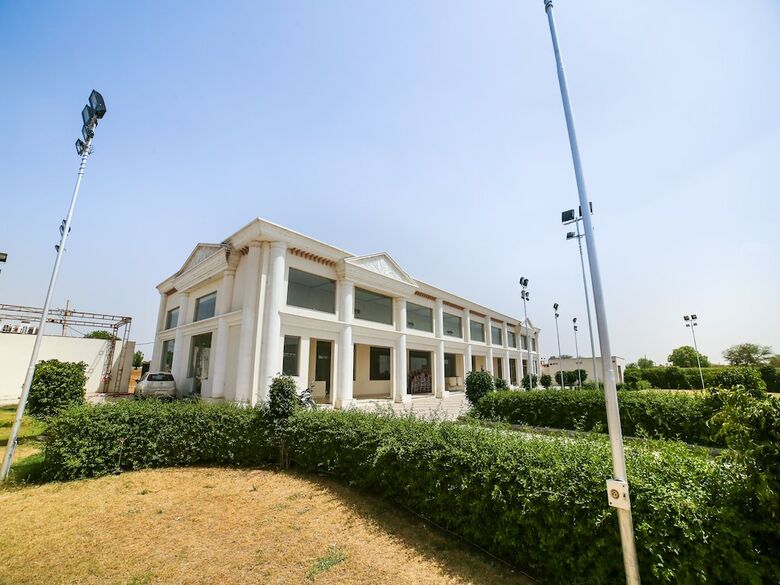 Hotel Oyo 37963 K R Guest House