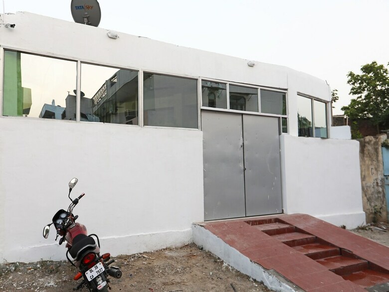 Oyo 36700 Hotel Indians
