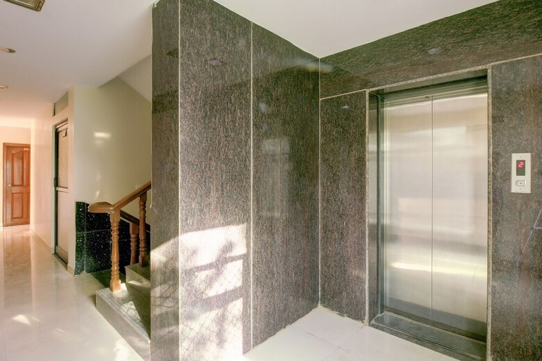 Oyo 28047 Hotel Galaxy Residency